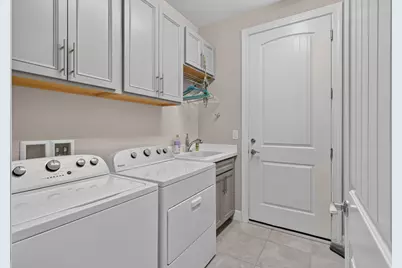 604 SE Monteiro Drive, Port Saint Lucie, FL 34984 - Photo 14