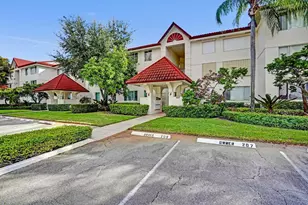 107 Half Moon Cir, Hypoluxo, FL 33462 - Photo 6