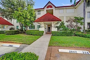 107 Half Moon Cir, Hypoluxo, FL 33462 - Photo 4