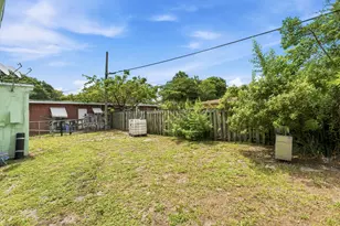 166 SW 3rd St, Deerfield Beach, FL 33441 - Photo 18
