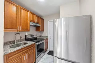 166 SW 3rd St, Deerfield Beach, FL 33441 - Photo 10
