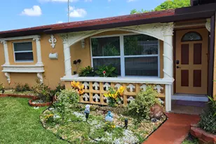3654 NW 27th St, Lauderdale Lakes, FL 33311 - Photo 6