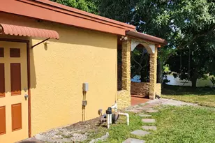 3654 NW 27th St, Lauderdale Lakes, FL 33311 - Photo 44