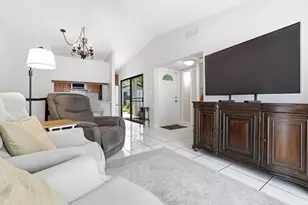 22316 Pineapple Walk Dr, Boca Raton, FL 33433 - Photo 4