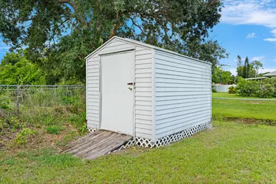 2297 SE Marsh Avenue, Port Saint Lucie, FL 34952 - Photo 34