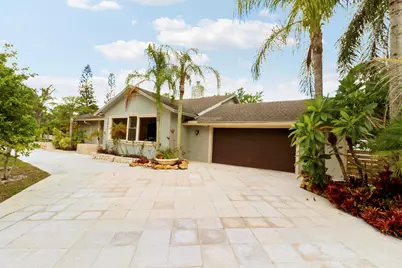 15095 71st Drive N, Palm Beach Gardens, FL 33418 - Photo 1