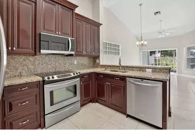 9875 Harbour Lake Circle, Boynton Beach, FL 33437 - Photo 16