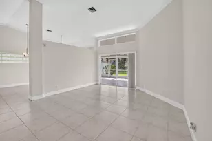 9875 Harbour Lake Cir, Boynton Beach, FL 33437 - Photo 12