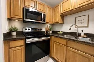 3256 NW 104th Ave, Coral Springs, FL 33065 - Photo 2