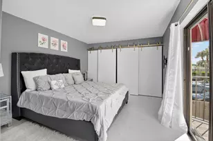4310 Village Dr, Delray Beach, FL 33445 - Photo 20