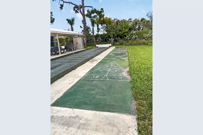 4820 Lucerne Lakes Boulevard W #402, Lake Worth, FL 33467 - Photo 6