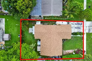 703 SW 76th Ave, North Lauderdale, FL 33068 - Photo 20