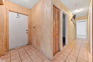 703 SW 76th Ave, North Lauderdale, FL 33068 - Photo 10