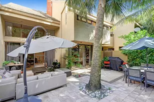 702 St Albans Dr, Boca Raton, FL 33486 - Photo 2