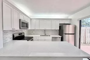 255 Lake Arbor Dr, Palm Springs, FL 33461 - Photo 10