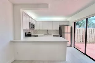 255 Lake Arbor Dr, Palm Springs, FL 33461 - Photo 12