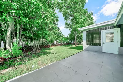724 Avenue Chaumont, Delray Beach, FL 33445 - Photo 18