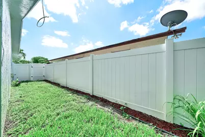 724 Avenue Chaumont, Delray Beach, FL 33445 - Photo 26