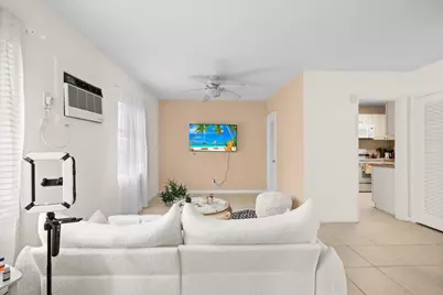 327 S Ocean Breeze #1, Lake Worth Beach, FL 33460 - Photo 4