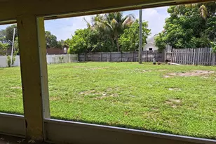 5934 Deerfield Pl, Lake Worth, FL 33463 - Photo 8