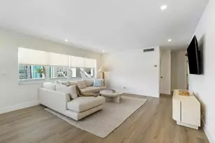419 Golden Isles Dr, Hallandale Beach, FL 33009 - Photo 4