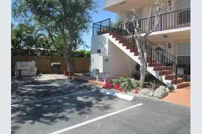 405 N Cypress Drive #8, Jupiter, FL 33469 - Photo 4