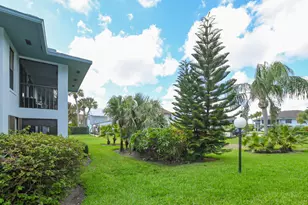 950 S Kanner Hwy, Stuart, FL 34994 - Photo 4