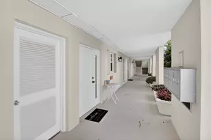 769 Jeffery St, Boca Raton, FL 33487 - Photo 2
