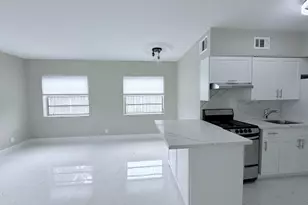 2725 Middle River Dr, Fort Lauderdale, FL 33306 - Photo 2
