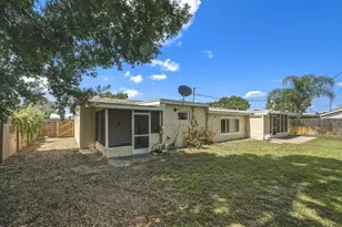1956 SW 1st Pl SW, Vero Beach, FL 32962 - Photo 44