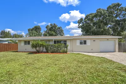 1956 SW 1st Place SW, Vero Beach, FL 32962 - Photo 2