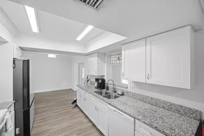 1956 SW 1st Place SW, Vero Beach, FL 32962 - Photo 16