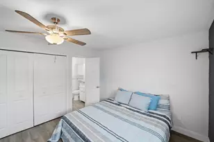 1956 SW 1st Pl SW, Vero Beach, FL 32962 - Photo 24