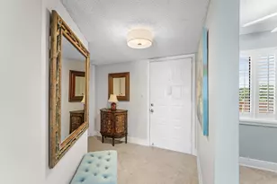 7076 Huntington Ln, Delray Beach, FL 33446 - Photo 2