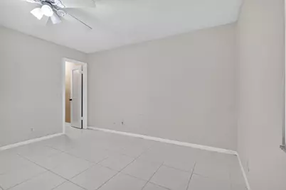 40 Burgundy A, Delray Beach, FL 33484 - Photo 20