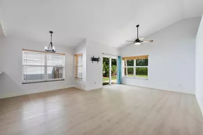 8821 Lake Park Circle N, Davie, FL 33328 - Photo 8