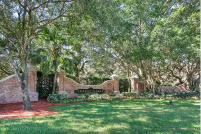 8821 Lake Park Circle N, Davie, FL 33328 - Photo 46