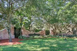 8821 Lake Park Cir N, Davie, FL 33328 - Photo 46