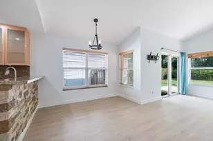 8821 Lake Park Cir N, Davie, FL 33328 - Photo 12