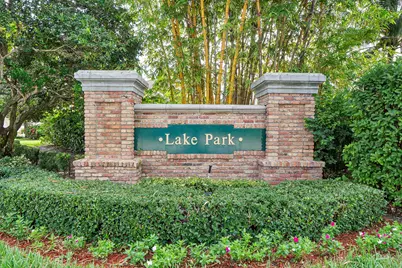 8821 Lake Park Circle N, Davie, FL 33328 - Photo 44