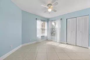 8821 Lake Park Cir N, Davie, FL 33328 - Photo 28