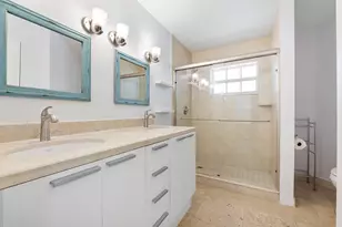 8821 Lake Park Cir N, Davie, FL 33328 - Photo 24
