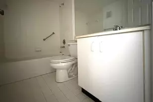 10382 NW 24th Pl, Sunrise, FL 33322 - Photo 6
