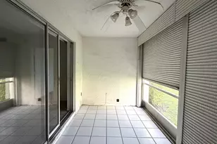10382 NW 24th Pl, Sunrise, FL 33322 - Photo 8