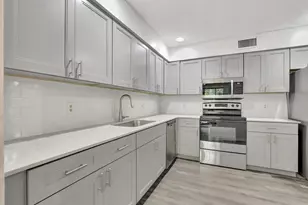 5640 Coach House Cir, Boca Raton, FL 33486 - Photo 10