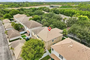 8057 Murano Cir, Palm Beach Gardens, FL 33418 - Photo 42