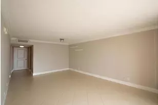 480 Executive Center Dr, West Palm Beach, FL 33401 - Photo 2