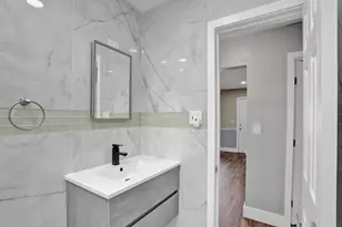 2147 NW 100th St, Miami, FL 33147 - Photo 26