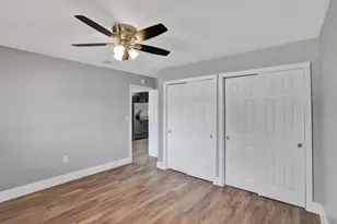 2147 NW 100th St, Miami, FL 33147 - Photo 16