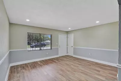 2145 NW 100th Street NW, Miami, FL 33147 - Photo 14